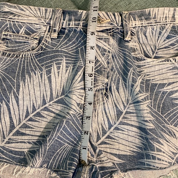NWT CURRENT ELLIOTT ULTRA HIGH WAIST DENIM TROPICAL SHORTS SZ 27 WILEY PALM - Picture 8 of 9
